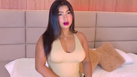 Lana online show from 10-06-25, 07:22