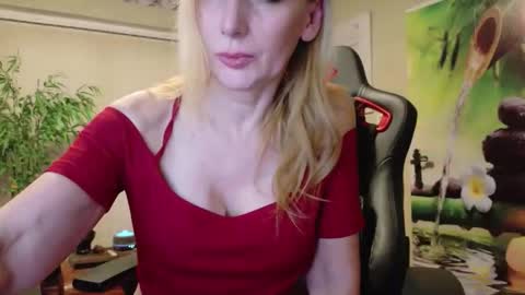 Lana online show from 03-27-26, 05:45
