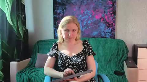 LanaviSmith online show from 07-30-26, 06:23