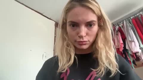 Snapshot of lanaxsharapova chatting on 01-17-26, 08:12 lanaxsharapova online show from 01-17-26, 08:12