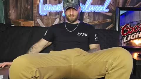 Snapshot of lancehardwood222 chatting on 02-20-25, 01:46 LANCE online show from 02-20-25, 01:46