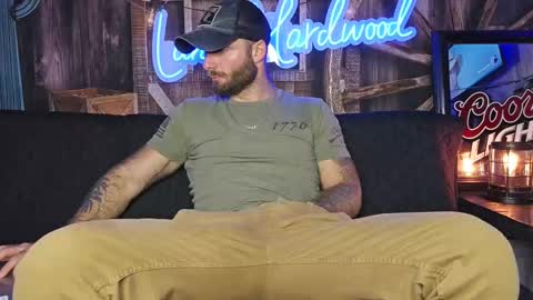 Snapshot of lancehardwood222 chatting on 09-17-25, 12:01 LANCE online show from 09-17-25, 12:01