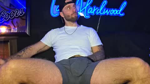 Snapshot of lancehardwood222 chatting on 12-04-25, 01:48 LANCE online show from 12-04-25, 01:48