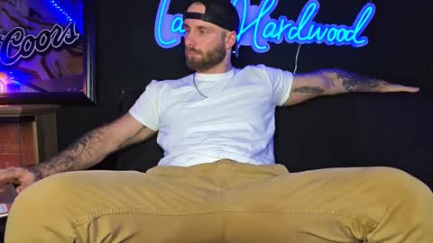 Snapshot of lancehardwood222 chatting on 01-06-26, 01:09 LANCE online show from 01-06-26, 01:09