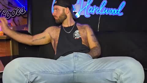 Snapshot of lancehardwood222 chatting on 01-08-26, 01:41 LANCE online show from 01-08-26, 01:41