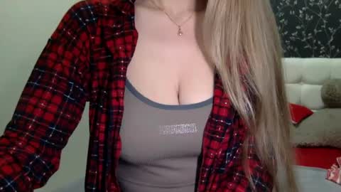 Snapshot of langoria chatting on 03-03-25, 08:11 langoria online show from 03-03-25, 08:11