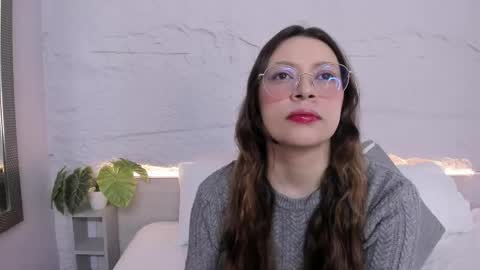 Lanna online show from 03-27-26, 11:32