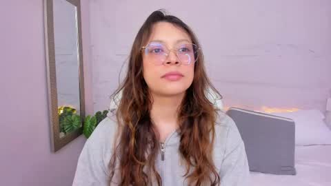 Lanna online show from 06-05-26, 11:49