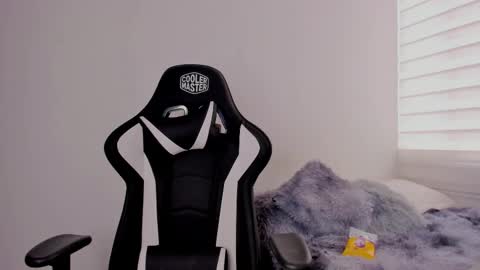 lanna_as online show from 02-11-25, 06:22