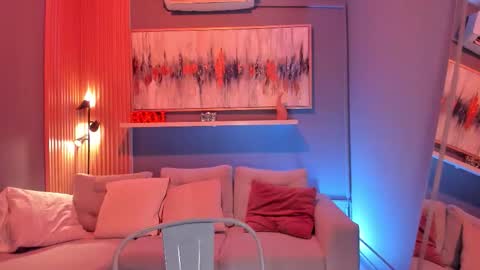 Tiana online show from 11-28-25, 07:49