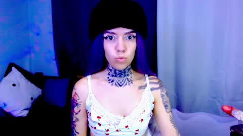 LANNIE   online show from 02-04-26, 02:01