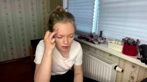 Hello My name is Lola online show from 03-31-26, 11:32