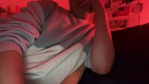 lanyfeboimer34 online show from 04-20-26, 10:33