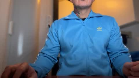 Snapshot of lanzarote6 chatting on 01-17-25, 09:49 BDSM online show from 01-17-25, 09:49