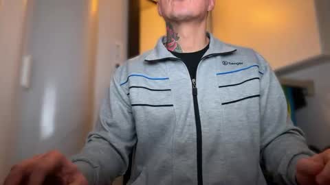 Snapshot of lanzarote6 chatting on 01-24-25, 09:39 BDSM online show from 01-24-25, 09:39