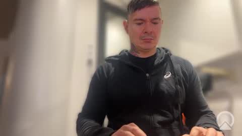 Snapshot of lanzarote6 chatting on 11-03-25, 11:11 BDSM online show from 11-03-25, 11:11