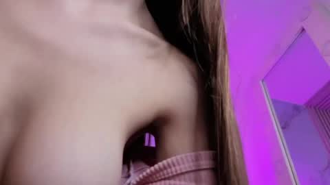 Snapshot of lara_as chatting on 04-29-26, 05:30 lara_as online show from 04-29-26, 05:30