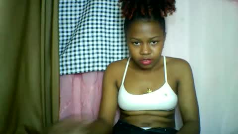 Snapshot of lara_belle chatting on 05-31-26, 06:09 lara_belle online show from 05-31-26, 06:09