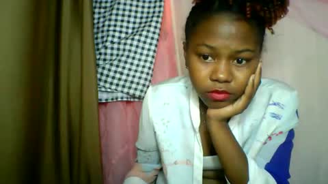 Snapshot of lara_belle chatting on 06-01-26, 08:05 lara_belle online show from 06-01-26, 08:05