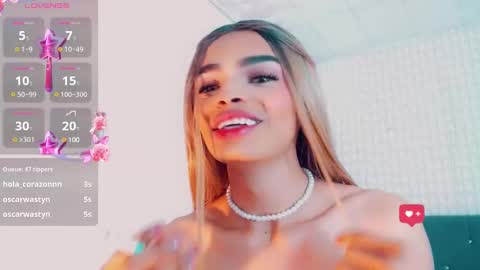 Snapshot of lara_brunette chatting on 01-28-25, 10:56 Lara Brunette  online show from 01-28-25, 10:56