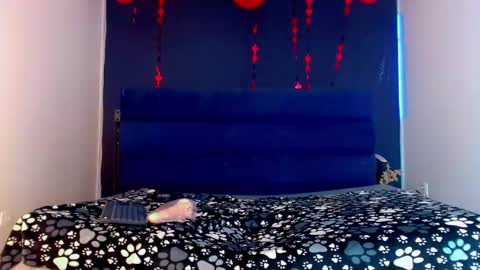 Snapshot of lara_brunette chatting on 02-17-25, 02:48 Lara Brunette  online show from 02-17-25, 02:48