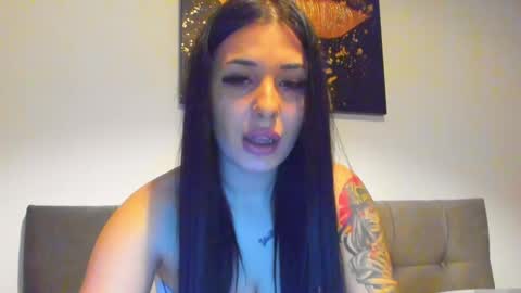 Snapshot of lara_squirtx chatting on 02-28-25, 09:25 Lara online show from 02-28-25, 09:25