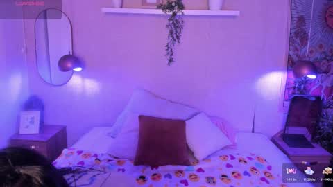 laraa rouss  online show from 12-02-25, 03:45