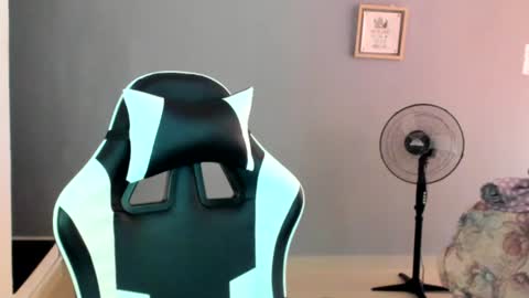 Lara online show from 07-08-26, 10:14