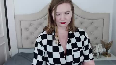 LaraFlirt online show from 12-29-24, 11:39