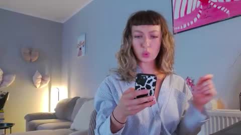 LaraKanes online show from 09-29-25, 09:58