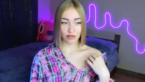 LaraKrein lk online show from 10-12-25, 03:33