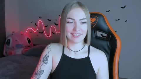 LaraKrein lk online show from 10-24-25, 03:19