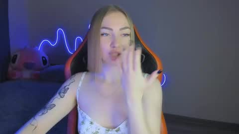 LaraKrein lk online show from 11-06-25, 03:13