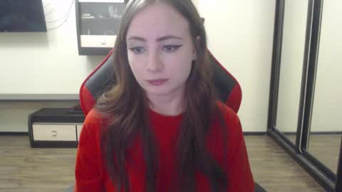 Laralianna online show from 12-22-24, 10:04