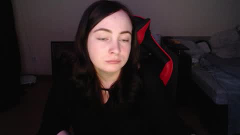 Laralianna online show from 02-10-26, 09:08