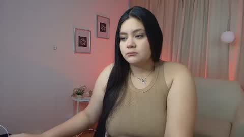 Snapshot of laran_jean chatting on 07-25-26, 12:14 laran_jean online show from 07-25-26, 12:14