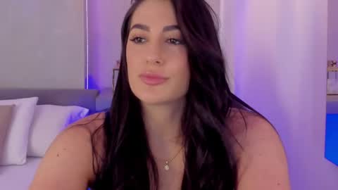 Snapshot of laravillalobos chatting on 06-05-26, 08:25 Laura online show from 06-05-26, 08:25