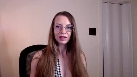 larawintersxxx online show from 07-30-26, 08:41