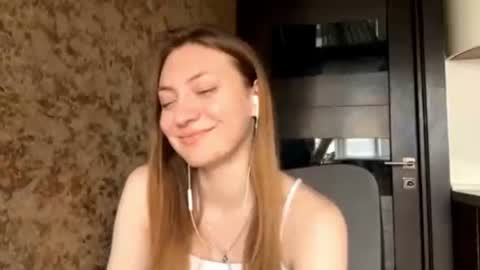 Eva online show from 06-24-26, 12:37