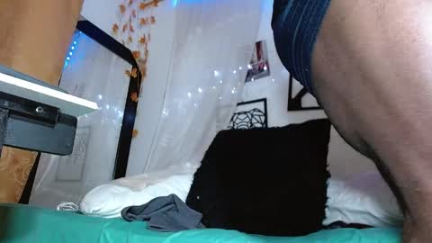 Snapshot of largo_eddy chatting on 05-21-26, 10:39 Largo eddy online show from 05-21-26, 10:39