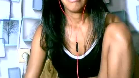 Snapshot of larra27 chatting on 05-10-26, 08:03 Malala online show from 05-10-26, 08:03