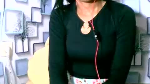 Snapshot of larra27 chatting on 05-22-26, 08:36 Malala online show from 05-22-26, 08:36