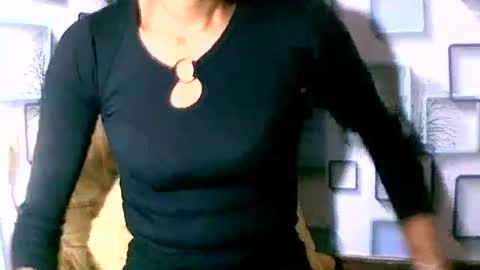 Snapshot of larra27 chatting on 05-24-26, 09:03 Malala online show from 05-24-26, 09:03