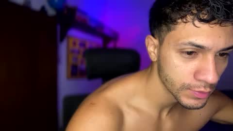 Snapshot of larry_jones chatting on 12-05-24, 12:11 andrew online show from 12-05-24, 12:11