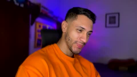 Snapshot of larry_jones chatting on 12-20-24, 11:16 andrew online show from 12-20-24, 11:16