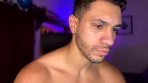 Snapshot of larry_jones chatting on 01-02-25, 01:51 andrew online show from 01-02-25, 01:51