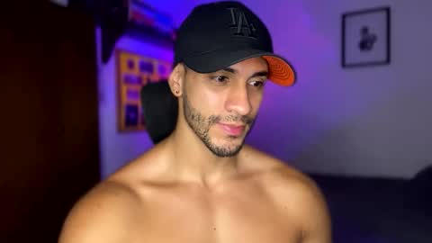 Snapshot of larry_jones chatting on 02-04-25, 05:12 andrew online show from 02-04-25, 05:12