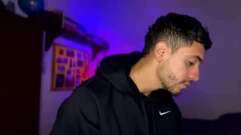 Snapshot of larry_jones chatting on 02-08-25, 03:00 andrew online show from 02-08-25, 03:00