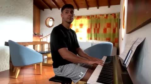 Snapshot of larry_jones chatting on 02-28-25, 05:37 andrew online show from 02-28-25, 05:37