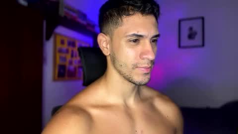 Snapshot of larry_jones chatting on 03-03-25, 02:48 andrew online show from 03-03-25, 02:48